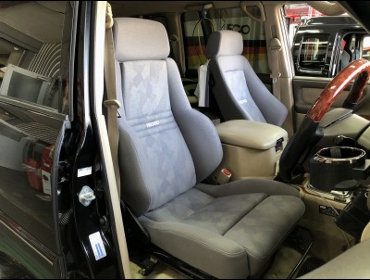 TOYOTA�@�����h�N���[�U�[100�@�Ɂ@RECARO�i���J���j�@�I���\�y�hAN220HV�@�O���C�@����