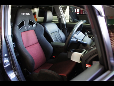 TOYOTA�@�v���E�X���i5�l���j�i2016�N�j�@�Ɂ@RECARO�i���J���j�@SR-7�@GK100�@BK/RED�@����