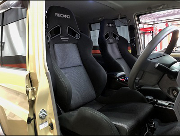 TOYOTA�@�����h�N���[�U�[�@GRJ76�i2003�N3���j�@�Ɂ@RECARO�i���J���j�@SR-7�@GK100�@BK/SIL�@�V�[�g�q�[�^�[�t���@���@SR-7F�@GK100�@BK/SIL�@�V�[�g�q�[�^�[�t���@����