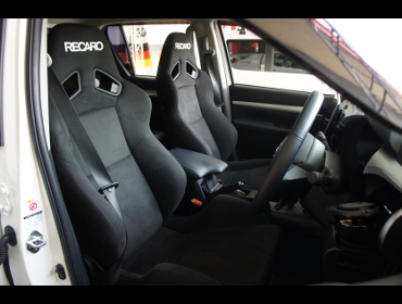 TOYOTA�@�n�C�����b�N�X�@�f�t�m125�i2018�N�j�@�Ɂ@RECARO�i���J���j�@SR-7�@KK100�@BK�@�V�[�g�q�[�^�[�t���@���@SR-7F�@KK100�@BK�@�V�[�g�q�[�^�[�t���@����