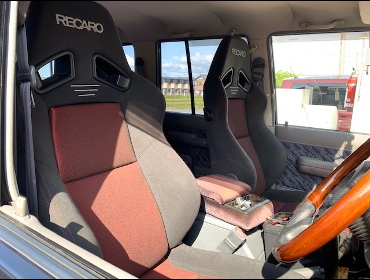 TOYOTA�@�����h�N���[�U�[�@78�v���h�@Y-KZJ78W�@�Ɂ@RECARO�i���J���j�@SR-7F�@GK100�@BK/RED�@�~���E�@����