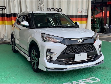 TOYOTA�@���C�Y�@A200A�i2019�N�j�@�Ɂ@RECARO�i���J���j�@SR-7�@KK100�@BK�@����