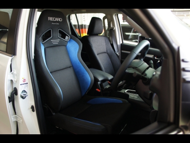 TOYOTA�@�n�C���b�N�X�@GUN-125�i2019�N�j�@�Ɂ@RECARO�i���J���j�@SR-7F�@�A�h�o���X�G�f�B�V�����@�u���[�@����