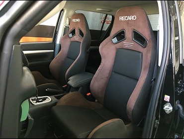 TOYOTA�@�n�C���b�N�X�@GUN125�i2017�N�j�@�Ɂ@RECARO�i���J���j�@SR-7F�@GU100�@�u���E���@�~���E�@����