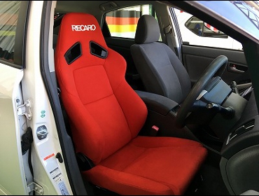 TOYOTA�@�v���E�X�@30�@�Ɂ@RECARO�i���J���j�@SR-7F�@KK100�@RED�@����