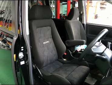TOYOTA�@�m�A�@ZRR70�i2010�N�j�@�Ɂ@RECARO�i���J���j�@�G���S���h��LD�@BK�@����