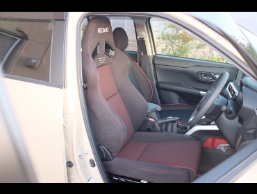 TOYOTA�@���C�Y�@A200A�@�Ɂ@RECARO�i���J���j�@SR-7F�@GK100H�@BK/RED�@�V�[�g�q�[�^�[�t���@����