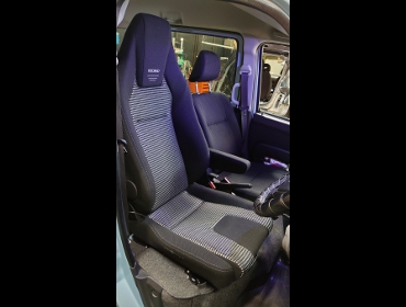 TOYOTA�@�s�N�V�X�o���@�N���[�Y�^�[�{�@S321M�@�Ɂ@RECARO�i���J���j�@LX-F�@IN110�@BK�@�A�[�����X�g�t���@����