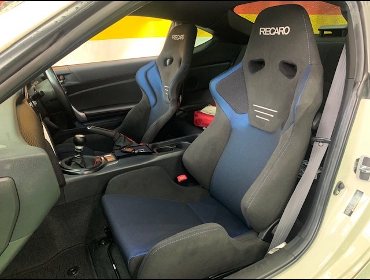 TOYOTA�@86�@ZN6�@�Ɂ@RECARO�i���J���j�@RS-G�@GK�@BK/�u���[�@���@SR-6�@GK100S�@BK/�u���[�@����