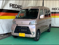 TOYOTA�@�s�N�V�X�o���@S321M�i2020�N�j�@�Ɂ@RECARO�i���J���j�@SR-7�@KK100�@BK�@����