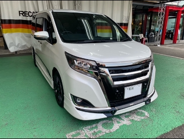 TOYOTA�@�G�X�N�@�C�A�@ZWR80�@�Ɂ@RECARO�i���J���j�@�X�|�[�c�X�^�[CL210H�@BK�@����