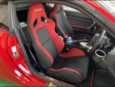TOYOTA�@86�i����j�@ZN6�i2020�N�j�@�Ɂ@RECARO�i���J���j�@SR-7�@GU100�@RED�@����