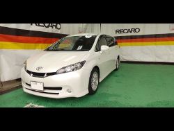 TOYOTA�@�E�B�b�V���@ZGE20W�i2010�N�j�@�Ɂ@RECARO�i���J���j�@SR-7�@GU100�@�u���E���@����