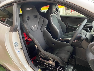 TOYOTA�@GR�����X�@GXPA16�i2021�N�j�@�Ɂ@RECARO�i���J���j�@RS-G�@GK�@BK/BK�@����