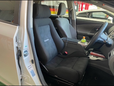 TOYOTA�@�v���E�X���@41�i2013�N�j�@�Ɂ@RECARO�i���J���j�@�G���S���hLD�@BK�@����