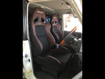 TOYOTA�@�����h�N���[�U�[70�@�Ɂ@RECARO�i���J���j�@SR-7�@GU100H�@�u���E���@�V�[�g�q�[�^�[�t���@���@SR-7F�@GU100H�@�u���E���@�V�[�g�q�[�^�[�t���@����