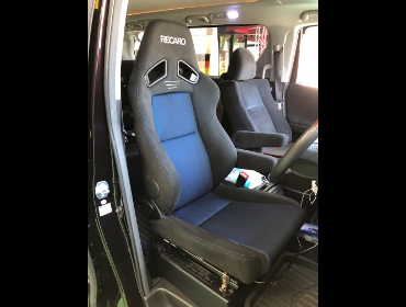 TOYOTA�@���F���t�@�C���@ANH20W�i2010�N�j�@�Ɂ@RECARO�i���J���j�@SR-7F�@GK100�@BK/BUL�@�A�[�����X�g�t���@����