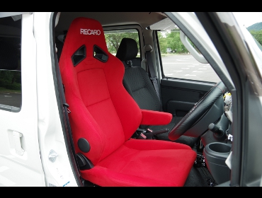 TOYOTA�@�s�N�V�X�o���@S331M�i2018�N�j�@�Ɂ@RECARO�i���J���j�@SR-7F�@KK100�@RED�@�A�[�����X�g�t���@����