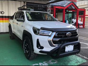 TOYOTA�@�n�C���b�N�X�@GUN125�@�Ɂ@RECARO�i���J���j�@�N���X�X�|�[�c�X�^�[�@GK100H�@BK�@����