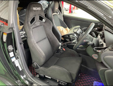 TOYOTA�@GR�����X�@GXPA16�i2021�N�j�@�Ɂ@RECARO�i���J���j�@SR-7�@GU100H�@BK�@����