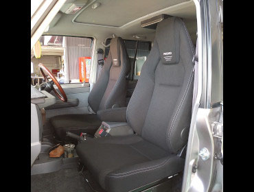 TOYOTA�@�����h�N���[�U�[70�@�Ɂ@RECARO�i���J���j�@LX-F�@TR�@NN�@BK�@�~���E�@����