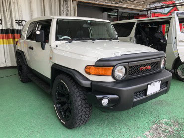 TOYOTA�@FJ�N���[�U�[�i2013�N�j�@�Ɂ@RECARO�i���J���j�@SR-7F�@GK100�@BK/RED�@�A�[�����X�g�t���@����