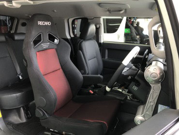 TOYOTA�@FJ�N���[�U�[�i2013�N�j�@�Ɂ@RECARO�i���J���j�@SR-7F�@GK100�@BK/RED�@�A�[�����X�g�t���@����