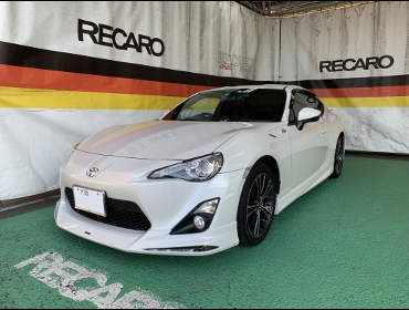 TOYOTA�@86�@ZN6�@�Ɂ@RECARO�i���J���j�@SR-7�@GU100�@RED�@����
