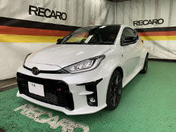 TOYOTA�@GR�����X�@�Ɂ@RECARO�i���J���j�@RCS�@�z���C�g�V�F��/�V���o�[���b�V���@����