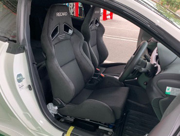 TOYOTA�@GR�����X�@MXPA12�@�Ɂ@RECARO�i���J���j�@SR-7�@GU100H�@BK�@�V�[�g�q�[�^�[�t���@����