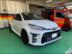 TOYOTA�@GR�����X�@GXPA16�i2021�N�j�@�Ɂ@RECARO�i���J���j�@SR-6�@GK100S�@BK/RED�@����