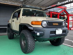 TOYOTA�@FJ�N���[�U�[�@GSJ15W�i2018�N�j�@�Ɂ@RECARO�i���J���j�@SR-7F�@GU100H�@RED�@�V�[�g�q�[�^�[�t���@�~���E�@����