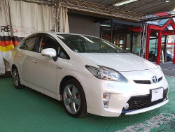 TOYOTA�@�v���E�X�@ZVW30�i2014�N�j�@�Ɂ@RECARO�i���J���j�@LX-F�@WU110�@BK�@�~���E�@����