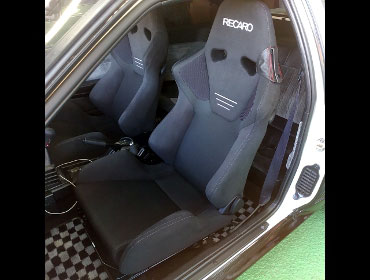 TOYOTA�@�X�v�����^�[�g���m�@AE86���i1986�N�j�@�Ɂ@RECARO�i���J���j�@SR-6�@GK100S�@BK/BK�@�~���E�@����