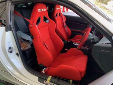 TOYOTA�@86�@ZN6�i2013�N�j�@�Ɂ@RECARO�i���J���j�@SR-7�@KK100�@RED�@�~���E�@����