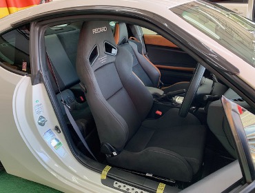 TOYOTA�@86�@ZN6�i2016�N�j�@�Ɂ@RECARO�i���J���j�@SR-7�@GK100�@BK/BK�@�V�[�g�q�[�^�[�t���@����