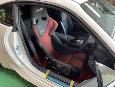 TOYOTA�@GR86�@ZN8�i2022�N�j�@�Ɂ@RECARO�i���J���j�@TS-G GK BK/RED�@�V�[�g�q�[�^�[�t���@����