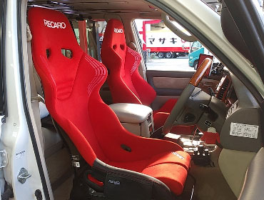 TOYOTA�@�����h�N���[�U�[100�@UZJ100�i2002�N�j�@�Ɂ@RECARO�i���J���j�@RS-GS�@RED�@���@SR-6�@KK100S�@RED�@����