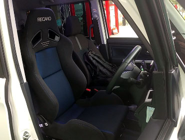 TOYOTA�@���[�~�[�i2021�N�j�@�Ɂ@RECARO�i���J���j�@SR-7�@GK100�@BK/�u���[�@����