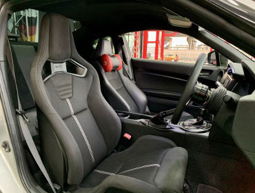 TOYOTA�@86�@DBA-ZN6�i2012�N�j�@�Ɂ@RECARO�i���J���j�@�X�|�[�c�X�^�[GK100�@BK�@����