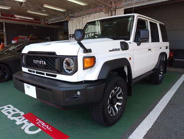 TOYOTA�@�����h�N���[�U�[70�i2024�N�j�@�Ɂ@RECARO�i���J���j�@SR-S�@UT100H�@BK���U�[�@����