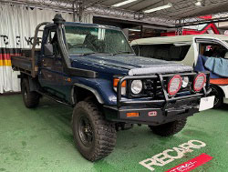 TOYOTA�@�����h�N���[�U�[79�@�Ɂ@RECARO�i���J���j�@SR-S�@BK100H�@BK/SIL�@�V�[�g�q�[�^�[�t���@���@SR-C�@BK100H�@BK/SIL�@�V�[�g�q�[�^�[�t���@����