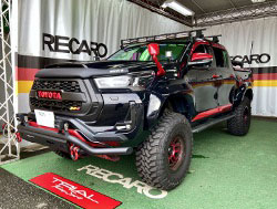 TOYOTA�@�n�C���b�N�X�@GUN125�i2021�N�j�@�Ɂ@RECARO�i���J���j�@SR-C�@UT100�@RED�@����