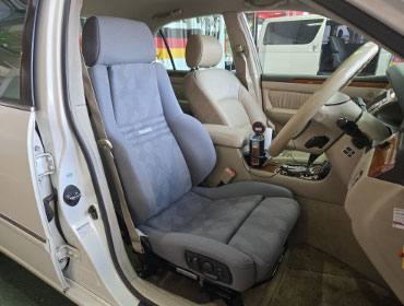 TOYOTA�@�u���r�X�@Ai300�@JCG11�i2001�N�j�@�Ɂ@RECARO�i���J���j�@�I���\�y�hAN220HV�@�O���C�@����