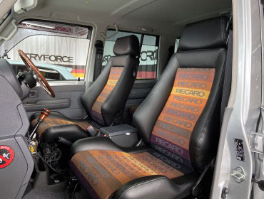 TOYOTA�@�����h�N���[�U�[70�@GRJ76K�i2014�N�j�@�Ɂ@RECARO�i���J���j�@����@CLASSIC LX�@�X�y�N�g�����@�~���E�@����