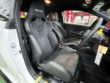 TOYOTA�@GR�����X�@4BA-GXPA16�i2023�N�j�@�Ɂ@RECARO�i���J���j�@SR-S�@UT100H�@BK�@�V�[�g�q�[�^�[�t���@����