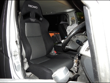 RECARO�i���J���V�[�g�j�@TOYOTA�@�n�C�G�[�X�Ƀ��J���@SR-7F�@GK100�@BK/SIL�@����