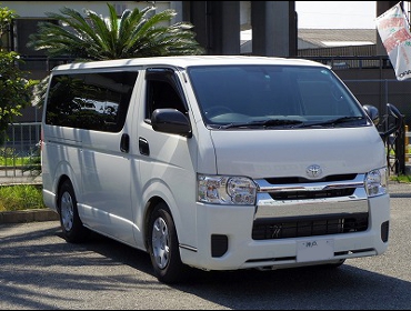 TOYOTA�@�n�C�G�[�X�@200�n��RECARO�i���J���j�V�[�g����