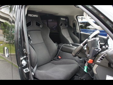 RECARO�i���J���V�[�g�j�@TOYOTA�@�n�C�G�[�X200�n�Ƀ��J���@SR-7F KK100�@BK�@�~2�r�@����
