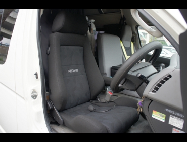 RECARO�i���J���V�[�g�j�@TOYOTA�@�n�C�G�[�X�@200�n�Ƀ��J���@�G���S���hD�@BK�@�A�[�����X�g�@����